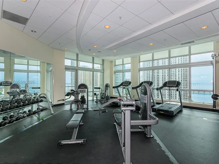 300 S Biscayne Blvd #T-2814 — Photo 22