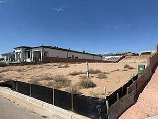 2nd image of 2319 13th St SE