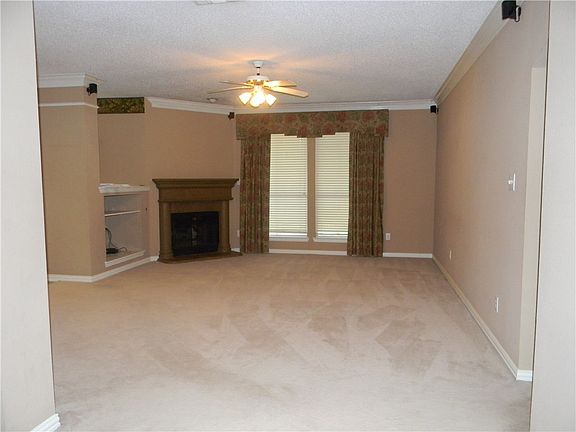 4th image of 605 Newcastle Ln