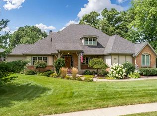 5328 Woodland Pond Ln, Loves Park, IL 61111