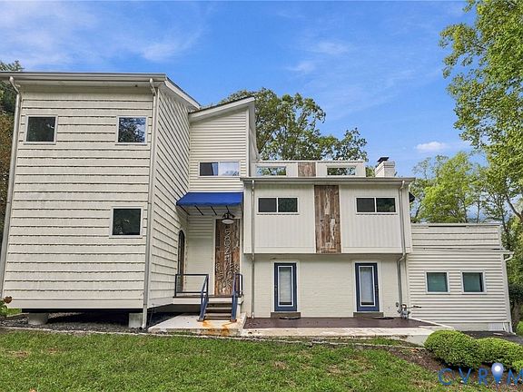 2nd image of 5824 Riverside Dr
