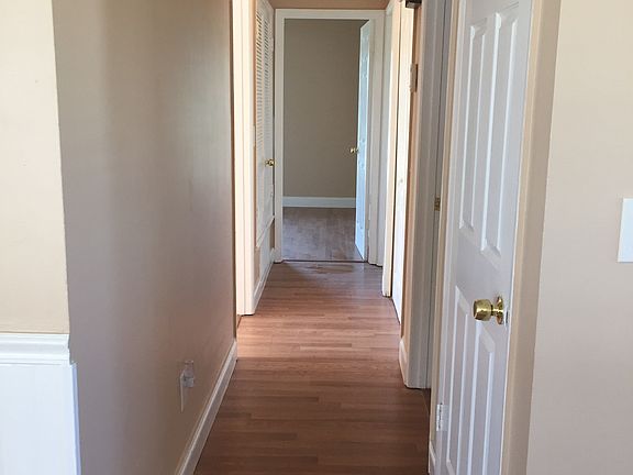 5th image of 290 SE Kaspar Dr