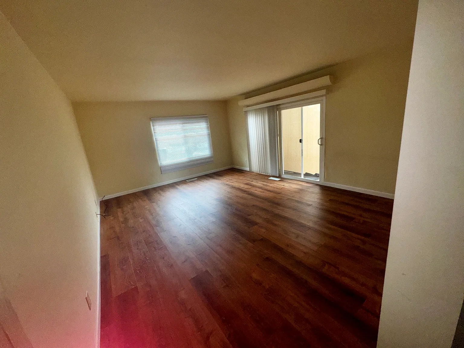 3 bed, $2,000 — Photo 3