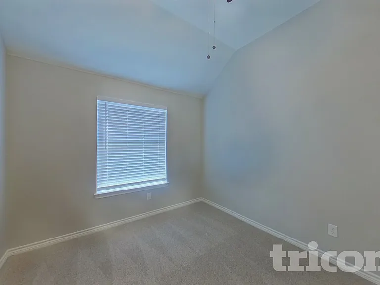 1217 Glencoe Dr — Photo 10