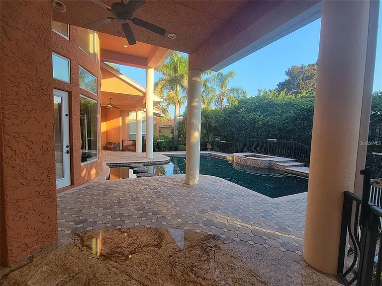 10209 Thurston Groves Blvd — Photo 10