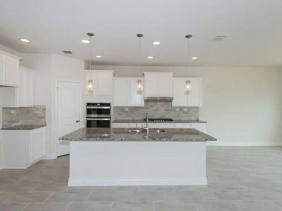 2nd image of 227 Big Leaf Dr