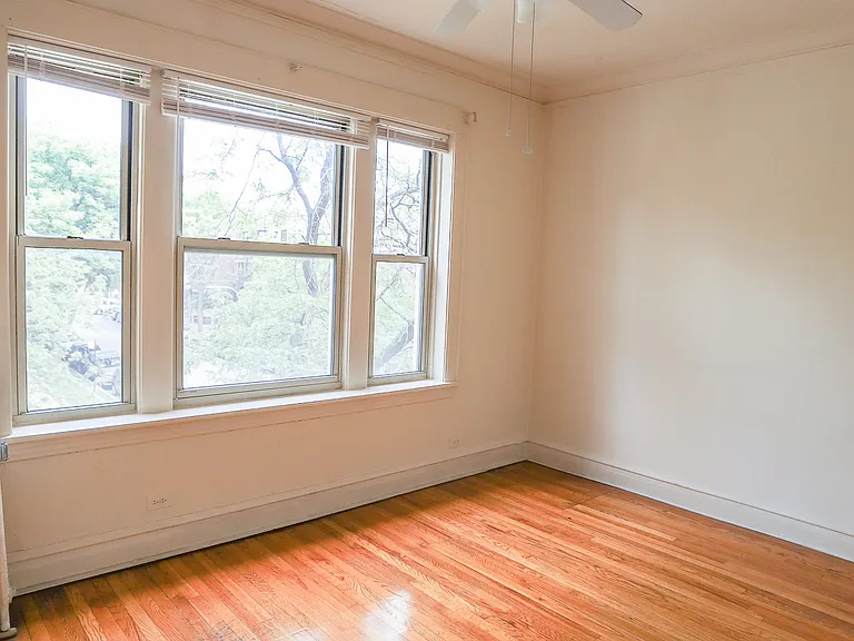 1201 W Waveland Ave #3 — Photo 5