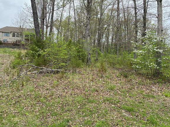 3rd image of 108 Pinehurst Court