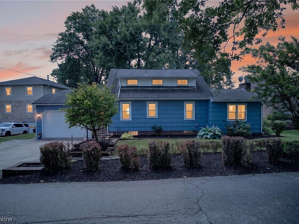 1st image of 5630 N Island Dr NW
