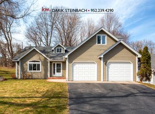 2635 Grove Ln, Mound, MN 55364