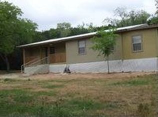 173 Sanders Way E, Center Pt, TX 78010