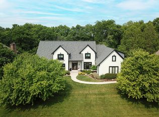 7162 Fox Hollow Rdg, Zionsville, IN 46077