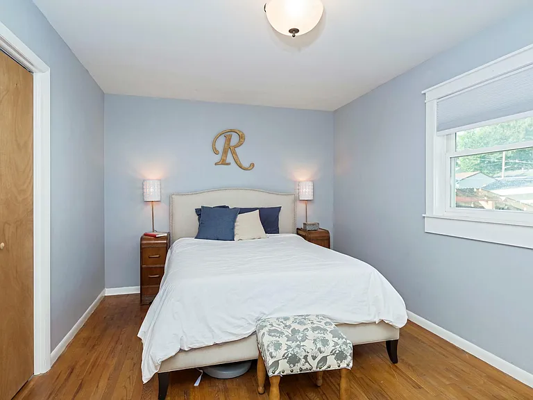 1612 N Roosevelt Ave — Photo 7