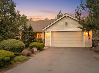 900 Victoria Falls Dr, Redmond, OR 97756