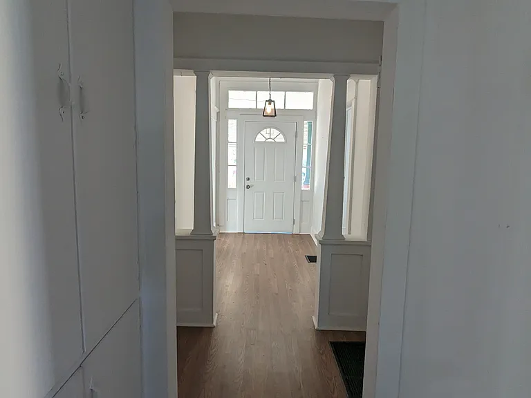 1446 N Main St — Photo 6