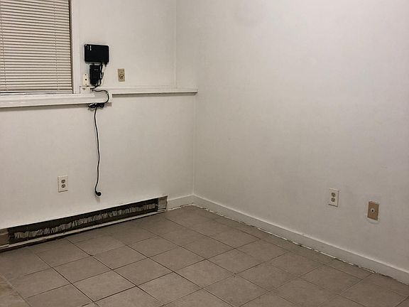 4th image of 3 Glasgow St APT C