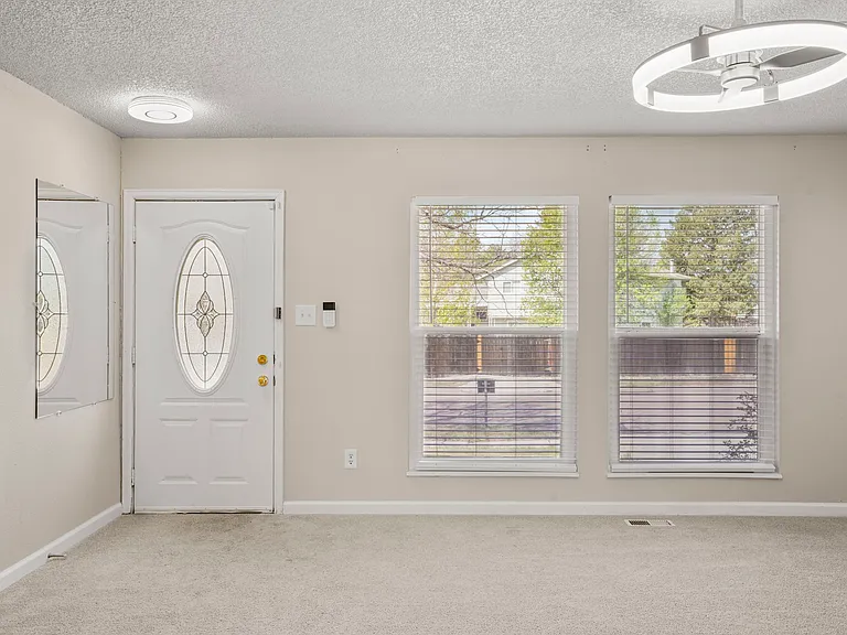 2915 Monica Dr W — Photo 6