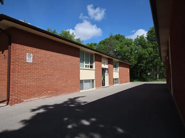 66 Barbara Cres #4, Kitchener, ON N2M 4N2
