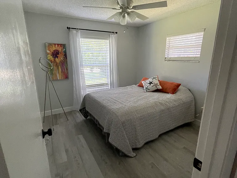 205 Lake Gene Dr — Photo 4