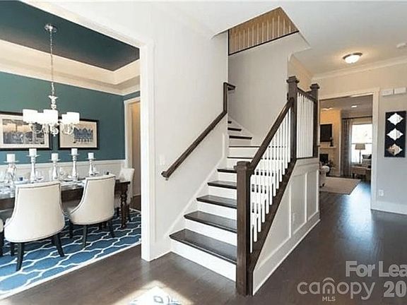 3rd image of 4018 Orchid Way