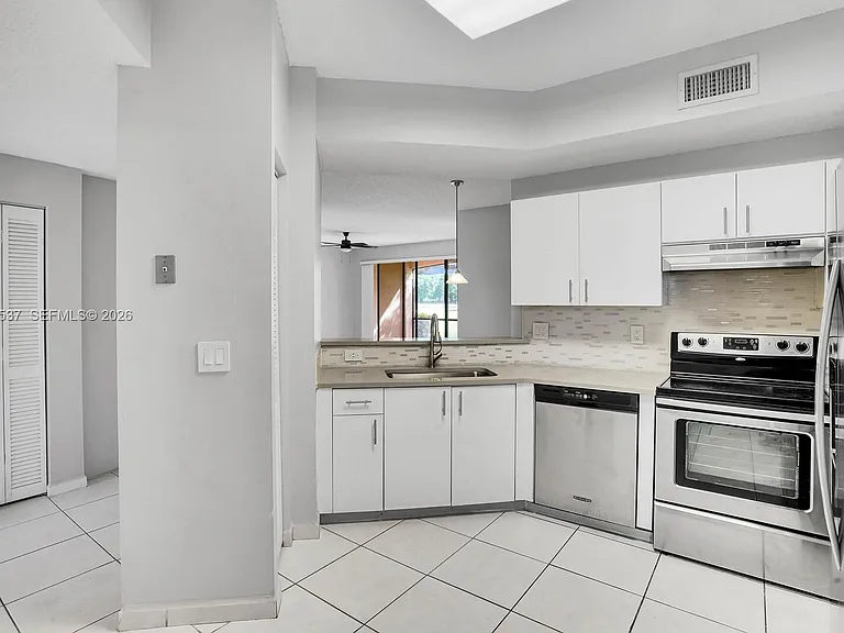 401 SW 158th Ter #105 — Photo 7