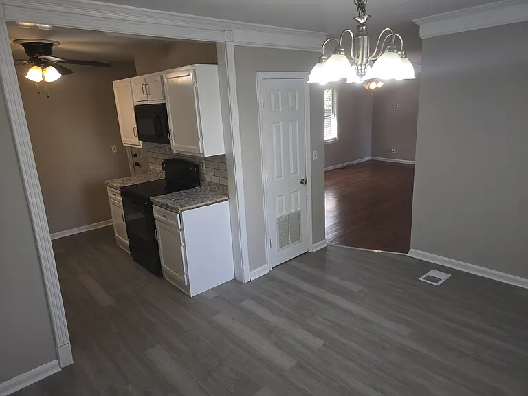 486 Ashburton Ave SE — Photo 13
