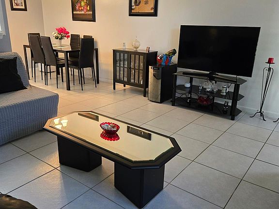 2nd image of 30 Islewood B #30