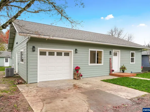 220 Juniper Ln, Albany, OR 97321