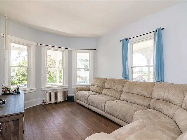 208 Prospect St #1 — Photo 1