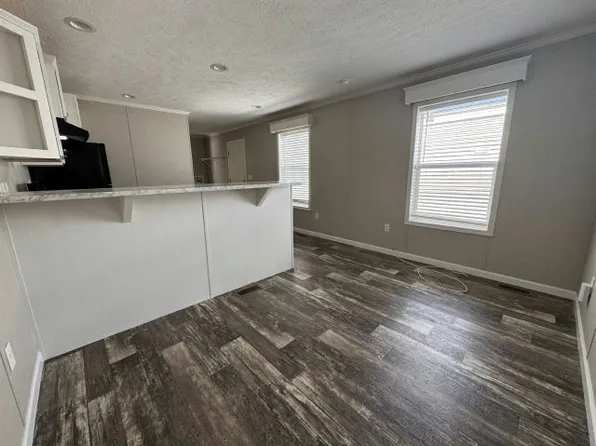 22 Avenue C #48, Keansburg, NJ 07734