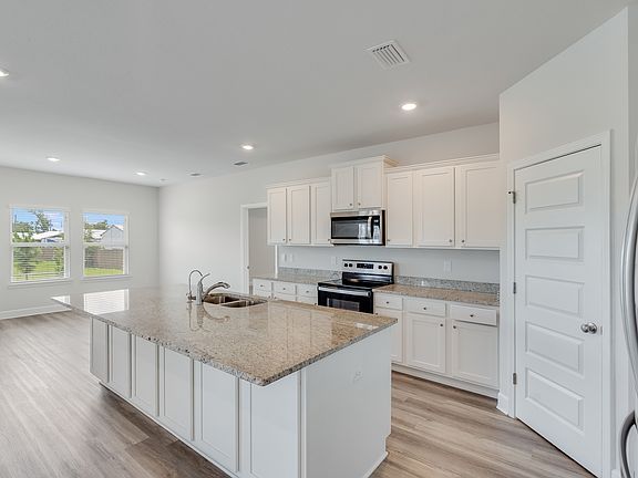 2nd image of 30520 Willie Dr