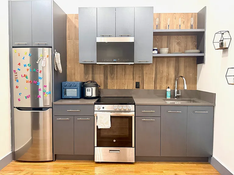 1248 New York Ave #2B — Photo 3