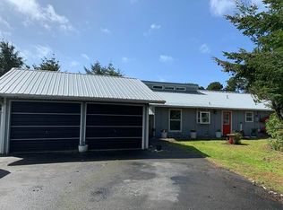 493 Skookum Ct, Florence, OR 97439