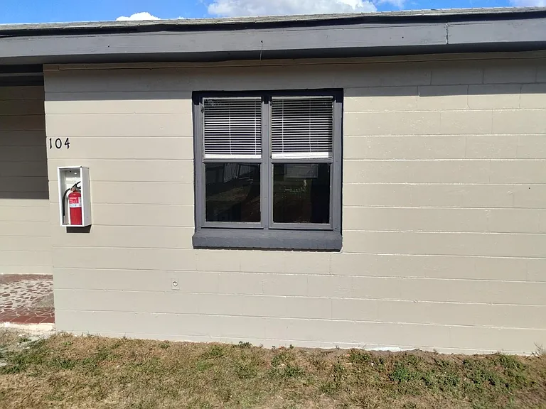 169 SE Camelot Loop #104 — Photo 3