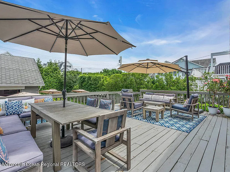10 York Ave #24 — Photo 16