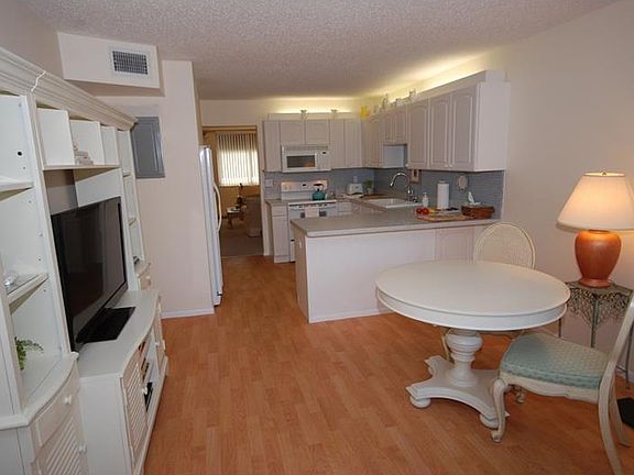 5th image of 5095 Bay St NE APT 318