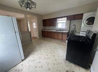 39 Mayhew St FLOOR 2, Dorchester, MA 02125