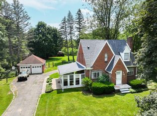 9301 W Grand River Rd, Fowlerville, MI 48836