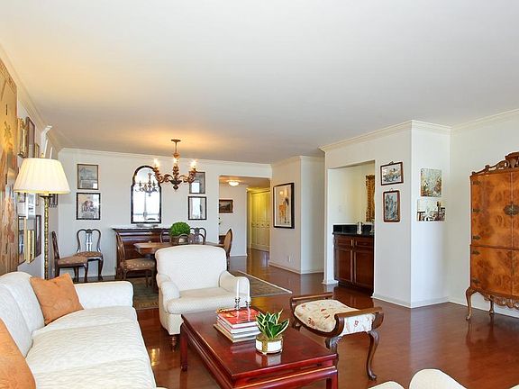 4th image of 400 N Flagler Dr APT 504