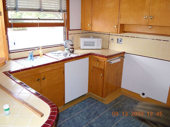 4th image of 5615 NE Klickitat St