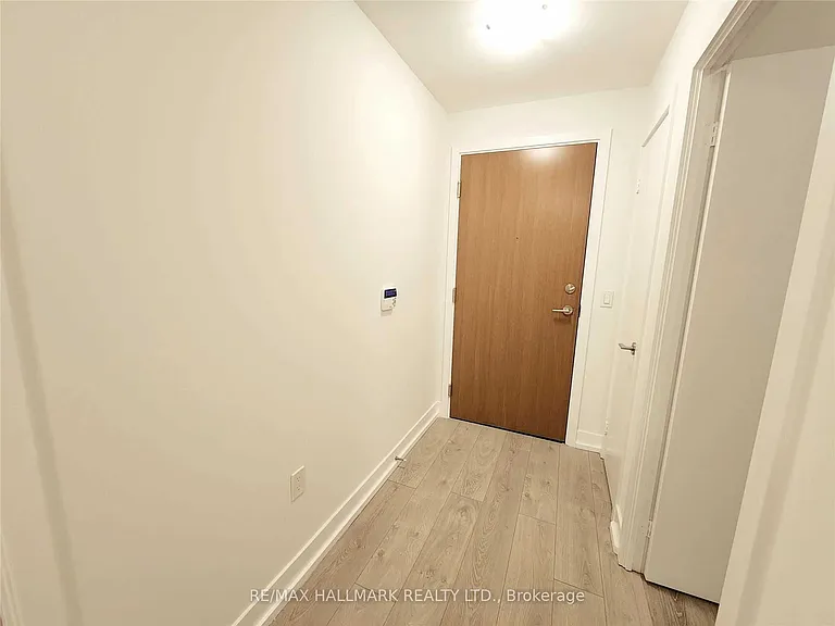 30 Shore Breeze Dr #922 — Photo 2