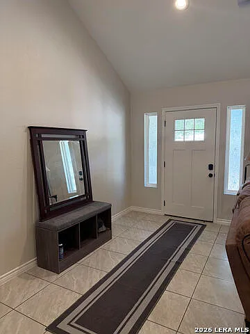 3 bed, 2.0 bath, 1312 sqft, $1,650 — Photo 4