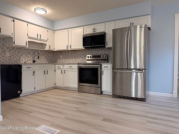 3rd image of 10107 McNeely Lake Dr