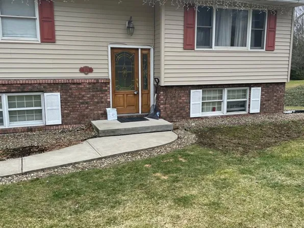 1570 Four Mile Dr, Williamsport, PA 17701