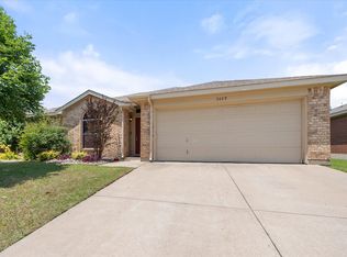 3429 Newgate St, Midlothian, TX 76065