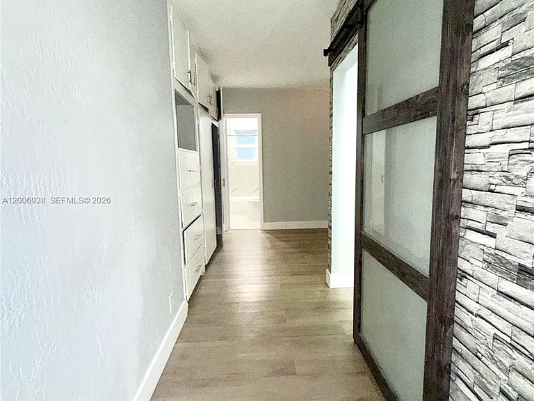 1815 McKinley St #1 — Photo 6