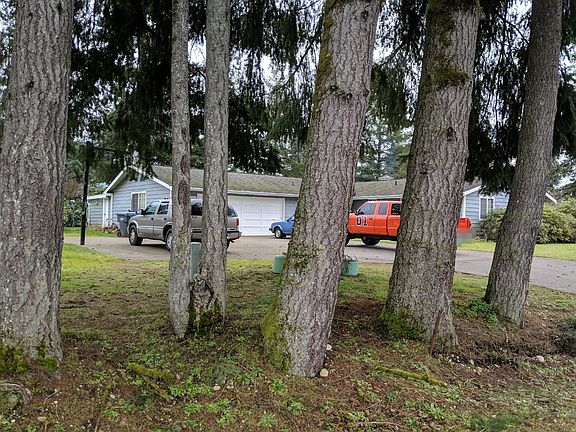 3rd image of 100 Firlawn Dr