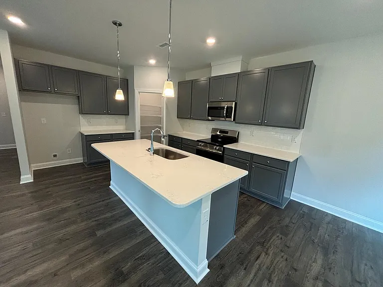 520 Barrington Row Ave — Photo 12