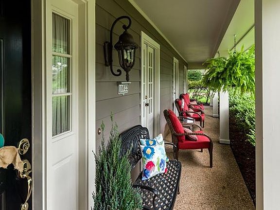 4th image of 10022 Brittany Dr
