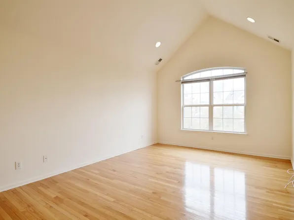 19 Marina Drive image 15 of 23